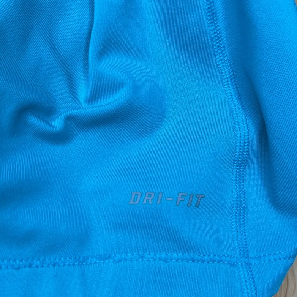 Nike Pro Dri-FIT Women’s Sz S Turquoise Top long sleeve - Picture 7 of 7